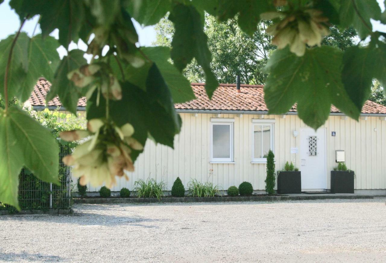 Gaestehaus Gaumenflug Am See Günzburg Exterior foto